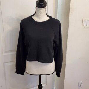 Jennabee crop sweatshirt sz L